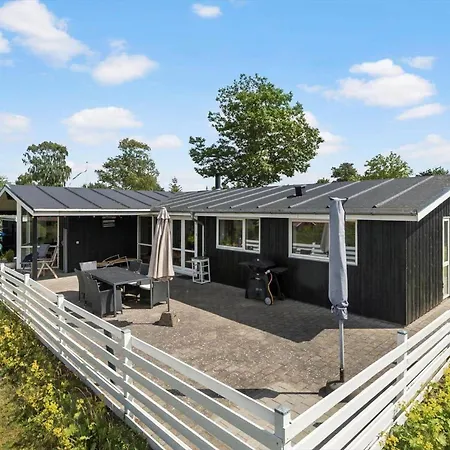 8813-glesborg-ravnsagervej-4 *